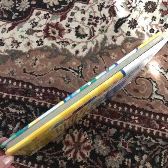 Baby Einstein first look and find educational early learning children’s book - Picture 3 of 13